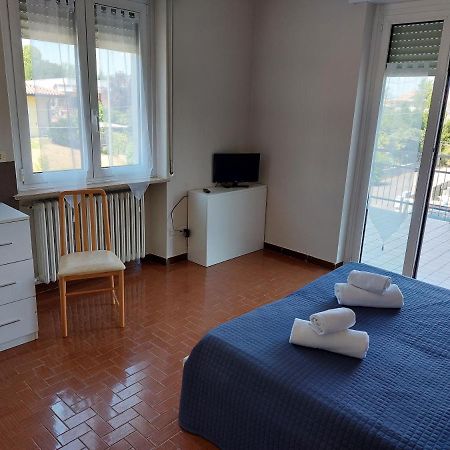 Vittoria Rooms Peschiera Peschiera del Garda Exterior photo