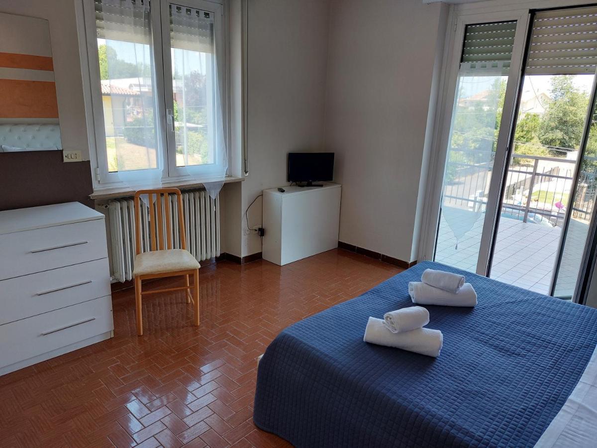 Vittoria Rooms Peschiera Peschiera del Garda Exterior photo