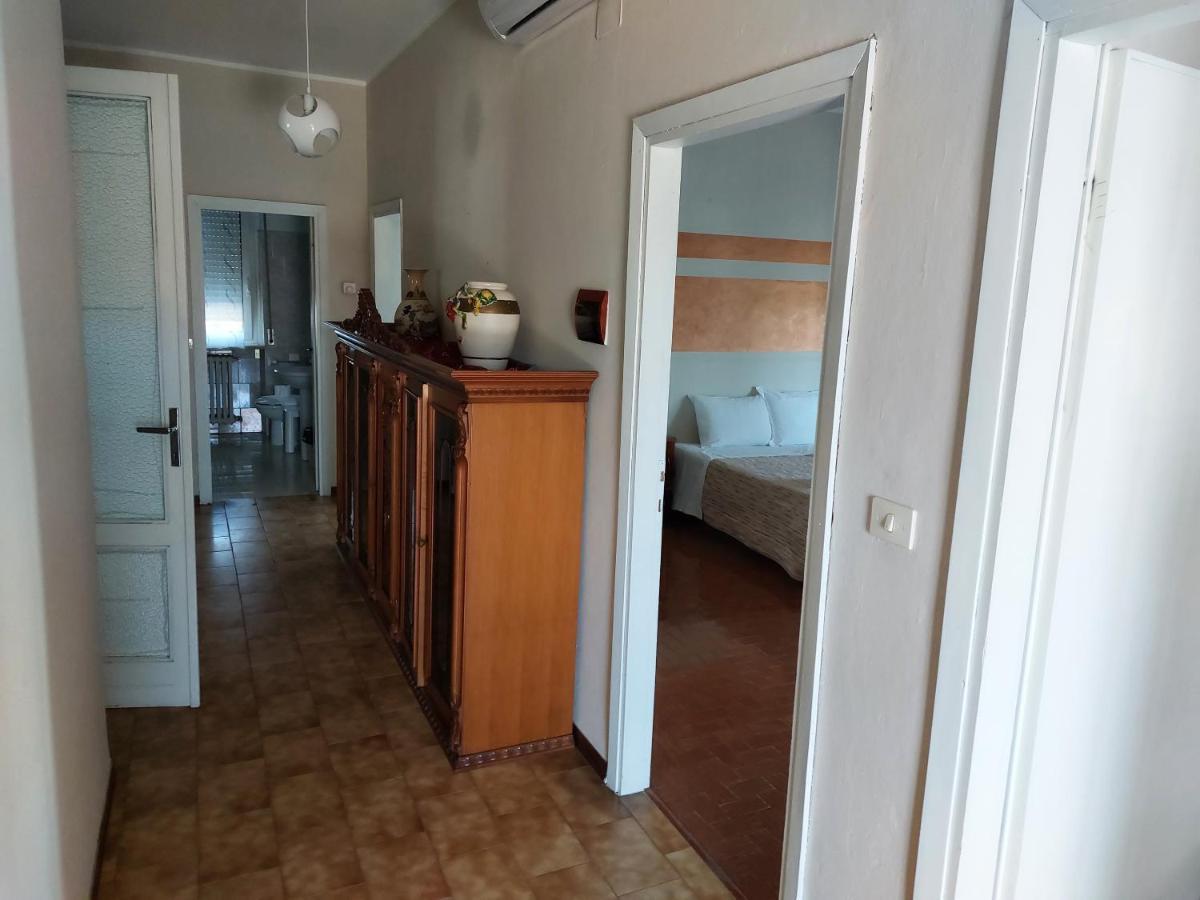 Vittoria Rooms Peschiera Peschiera del Garda Exterior photo
