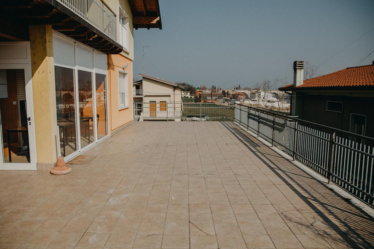 Vittoria Rooms Peschiera Peschiera del Garda Exterior photo